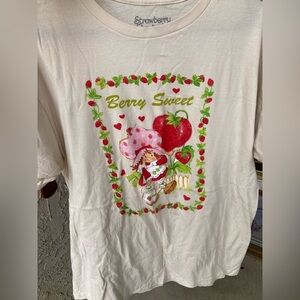 Strawberry Shortcake T-shirt Size XL EUC